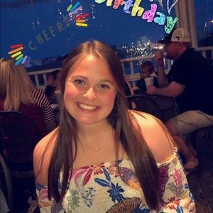 Meet your Posher, Kacy